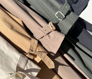 ترنچ کت تابان (اور سایز)